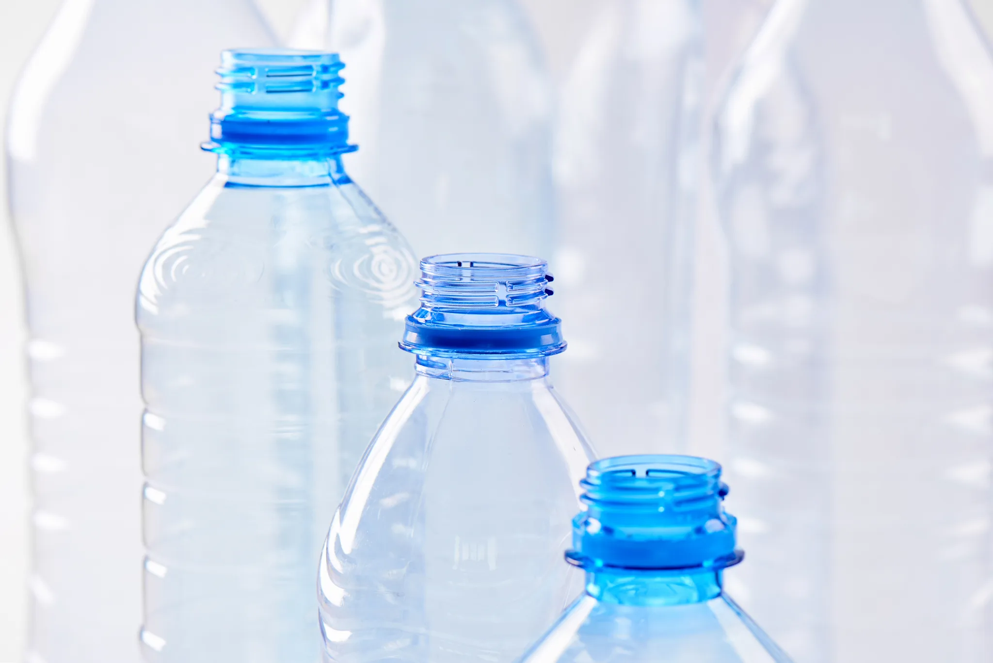 酸化防止剤が使われるプラスチック製品(ペットボトル)の例